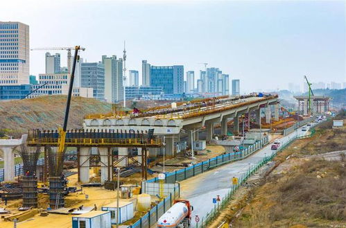 光谷高新三路市政改造工程全面提速，助力區(qū)域發(fā)展再升級